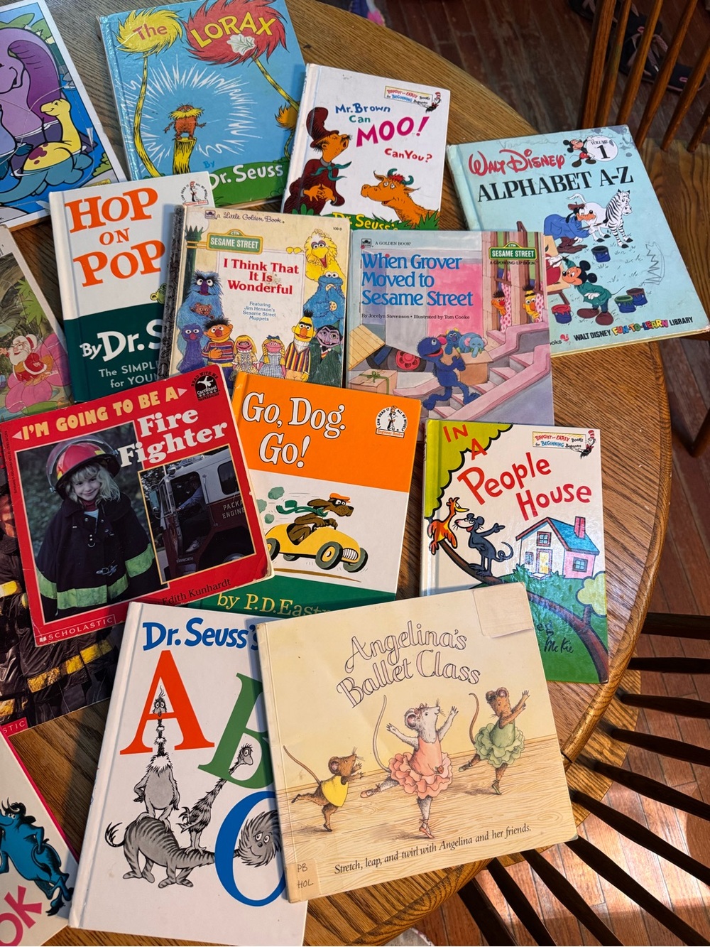Vintage Lot  kids books and few vintage puzzles Dr. Seuss golden books etc - Picture 4 of 8